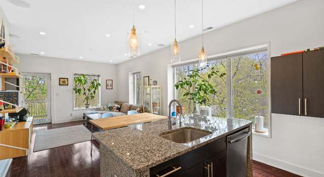 Photo of 1627 W Ainslie St Unit 3W, Chicago, IL 60640