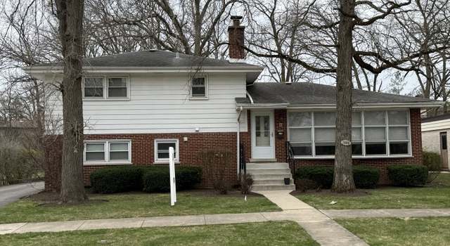 Photo of 1690 Edgewood Rd, Highland Park, IL 60035