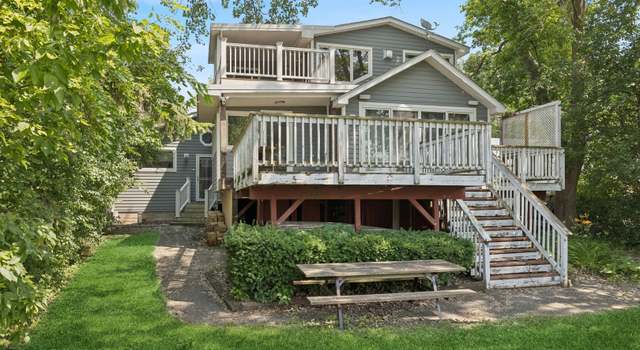 Property at 25977 Myrtle Ln, Ingleside, IL 60041, 2 beds, 3 baths
