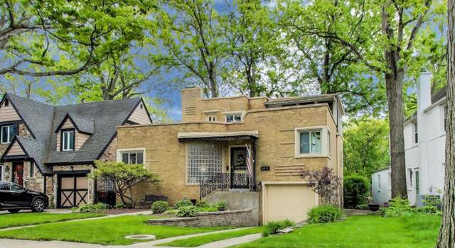 Photo of 6911 N Wildwood Ave, Chicago, IL 60646