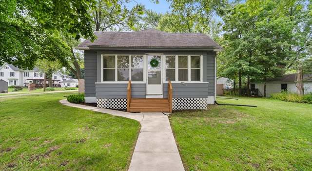 Photo of 605 W 2nd North St, Wenona, IL 61377