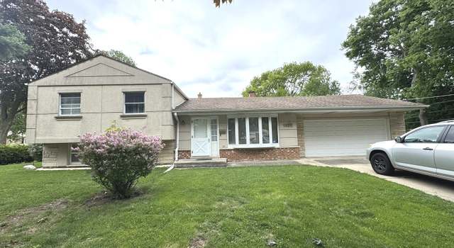 Photo of 1405 W Brown St, Arlington Heights, IL 60004