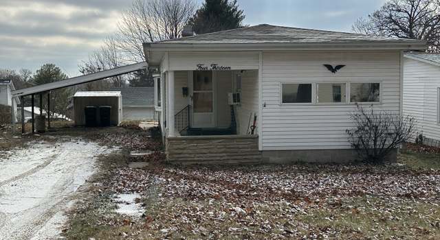 Photo of 413 E North St, Morrison, IL 61270
