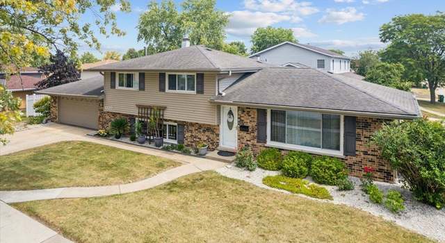 Photo of 1227 Hillview Dr, Lemont, IL 60439