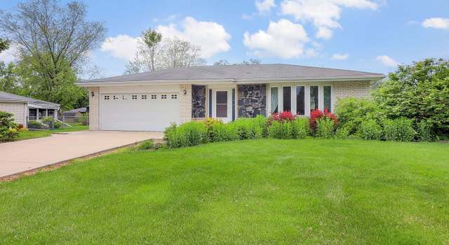 Photo of 9S180 Rosehill Ln, Downers Grove, IL 60516