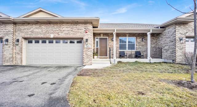 Photo of 543 N Woodland Ct, Addison, IL 60101