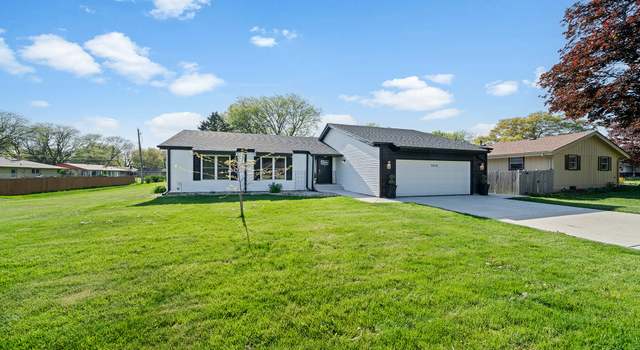Photo of 3512 N Court St, Rockford, IL 61103