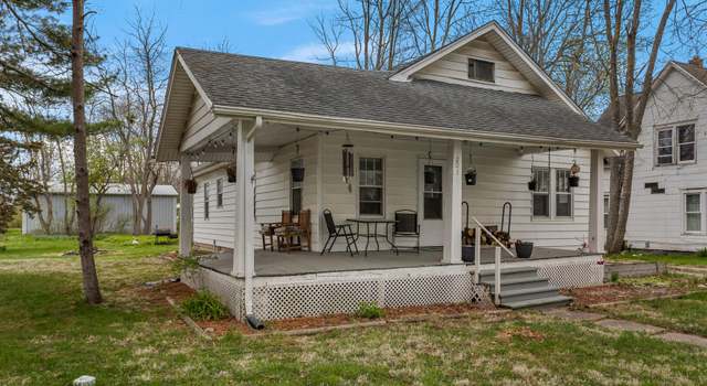 Photo of 203 S Market St, Bondville, IL 61815