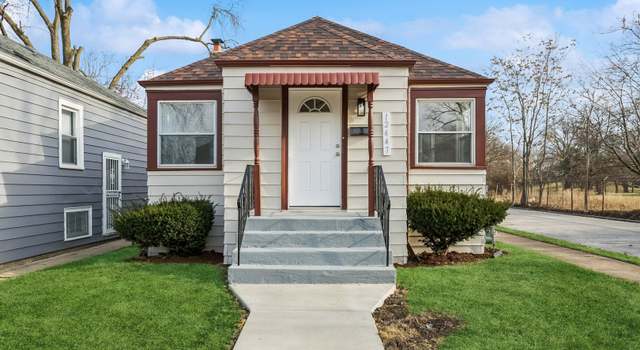 Photo of 12447 S Carpenter St, Calumet Park, IL 60827