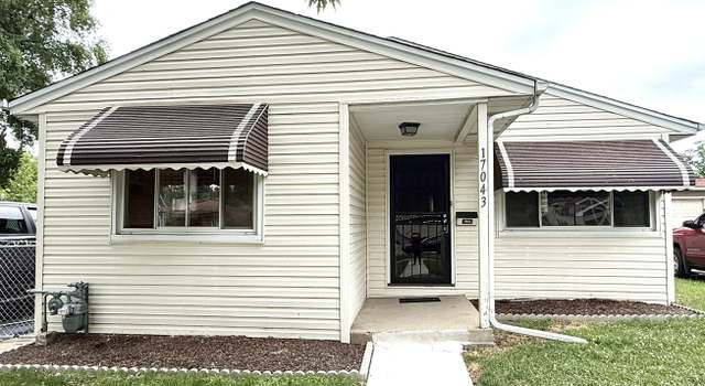 Photo of 17043 Trapet Ave, Hazel Crest, IL 60429