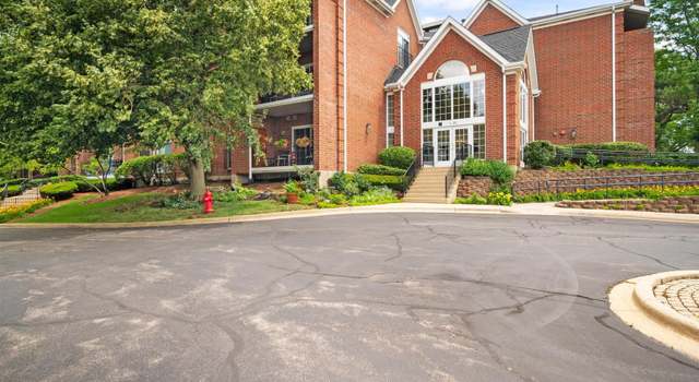 Photo of 15 Hunt Club Dr #15, St. Charles, IL 60174
