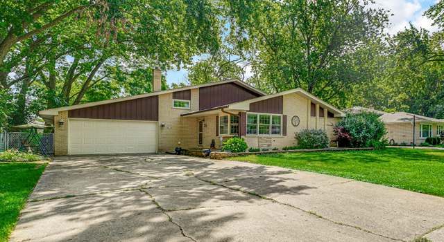 Photo of 13007 S Oak Park Ave, Palos Heights, IL 60463