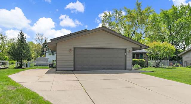 Photo of 933 Gregory Ln, Schaumburg, IL 60193