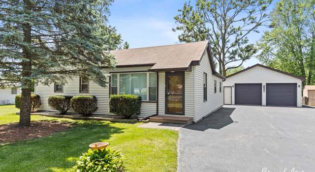 Photo of 821 S Pine St, New Lenox, IL 60451