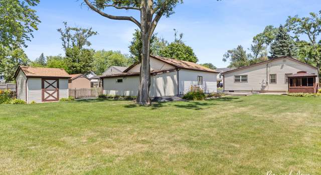 Photo of 821 S Pine St, New Lenox, IL 60451