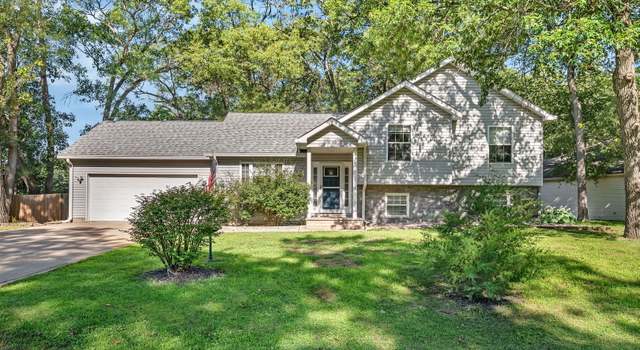 Photo of 202 Oakwood Ln, Essex, IL 60935