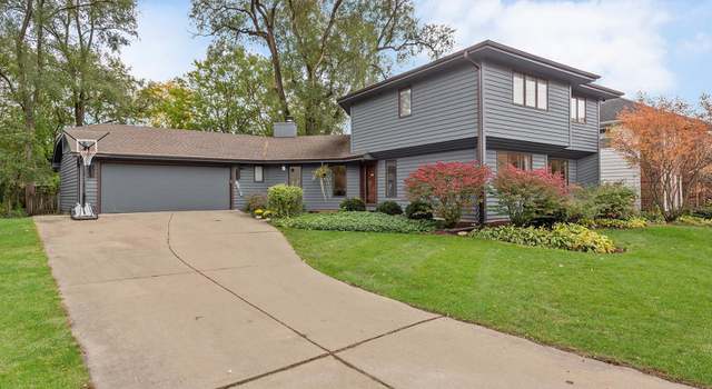 Photo of 6127 Plymouth St, Downers Grove, IL 60516