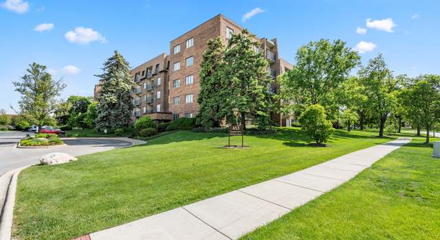 Photo of 453 Raintree Dr Unit 2E, Glen Ellyn, IL 60137