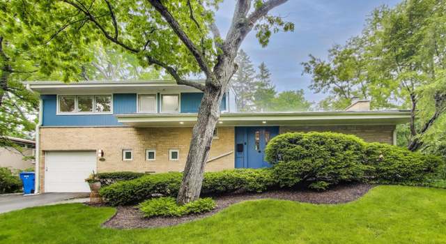Photo of 856 Broadview Ave, Highland Park, IL 60035