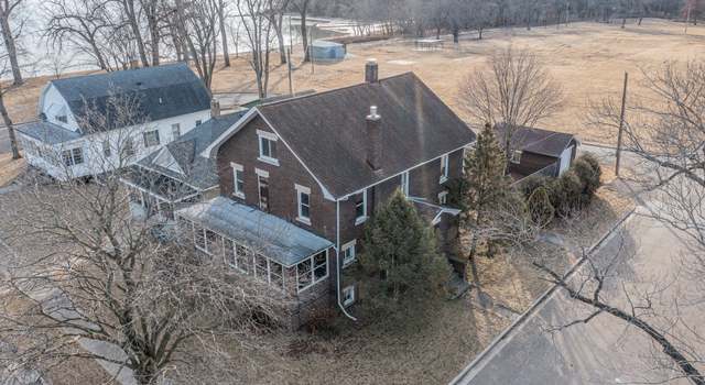Photo of 401 W 2nd St, Depue, IL 61322