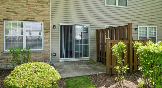 Photo of 184 Holmes Way, Schaumburg, IL 60193
