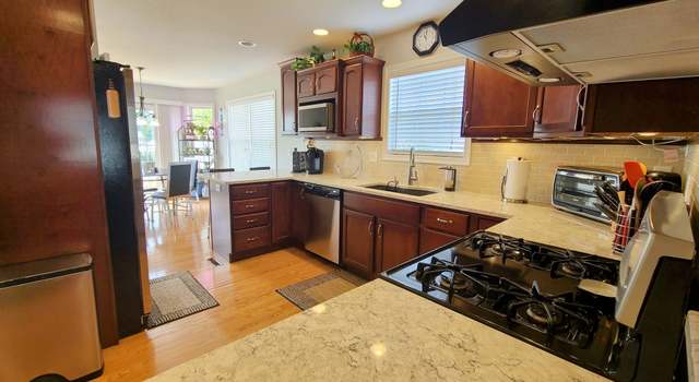Photo of 413 Deerpath Dr, Tolono, IL 61880