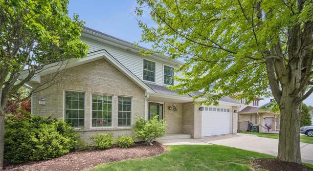 Photo of 9013 Charing Cross Rd, Woodridge, IL 60517