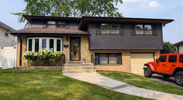 Photo of 406 W Circle Dr, Addison, IL 60101