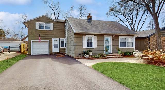 Photo of 18847 W Old Plank Rd, Grayslake, IL 60030