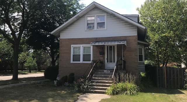 Photo of 3800 N Hamlin Ave, Chicago, IL 60618