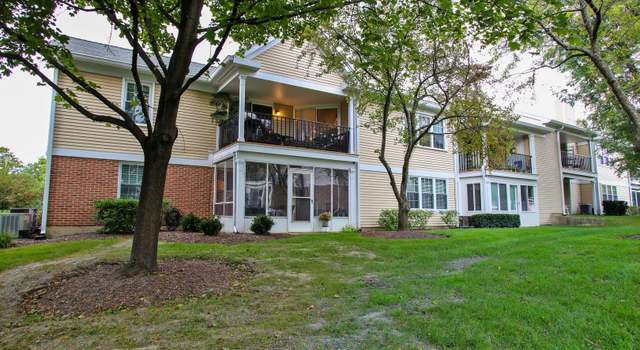 Photo of 910 Persimmon Ln Unit D, Mount Prospect, IL 60056
