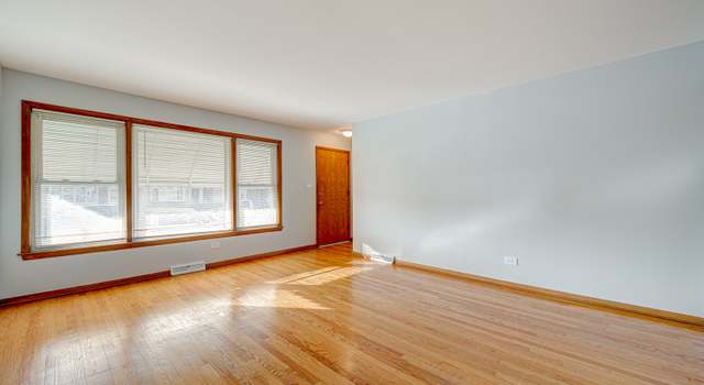 Photo of 6014 W Montrose Ave, Chicago, IL 60634