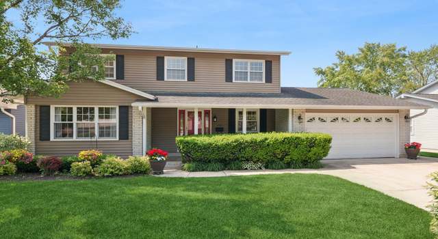 Photo of 566 Northampton Cir, Elk Grove Village, IL 60007