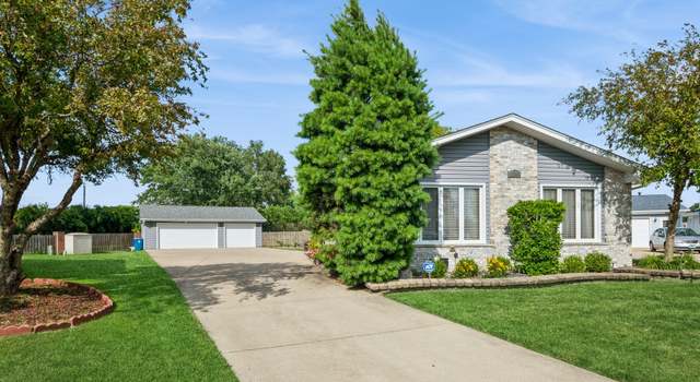 Photo of 11909 S Lockwood Ave, Alsip, IL 60803