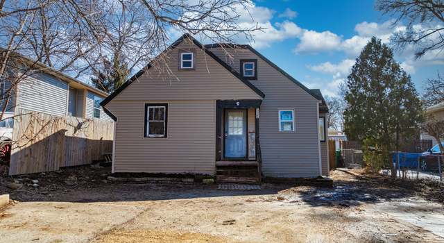 Photo of 321 Beachview Dr, Round Lake Beach, IL 60073