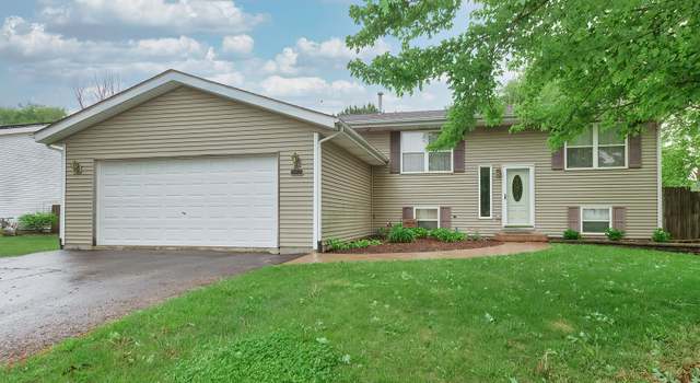 Photo of 140 Shadowbrook Dr, Capron, IL 61012