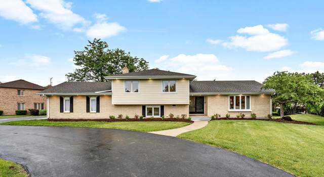Photo of 504 Abbeywood Ct, Oak Brook, IL 60523