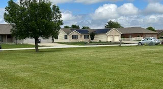 Photo of 205 Linda Ln, Sidney, IL 61877