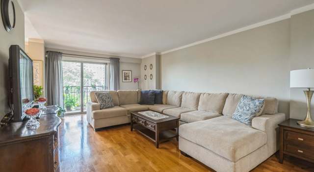 Photo of 7033 N Kedzie Ave #512, Chicago, IL 60645