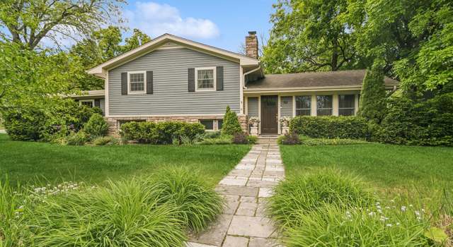 Photo of 90 Golfview Rd, Lake Zurich, IL 60047
