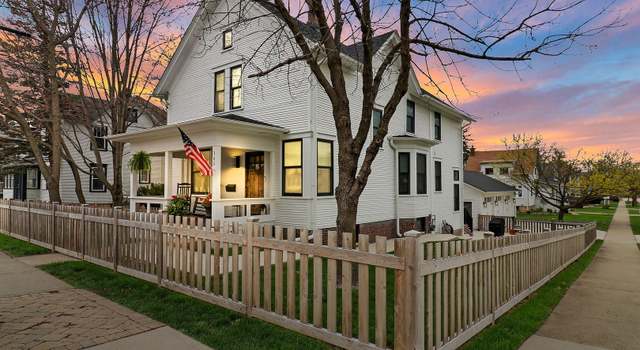 Photo of 302 W Main St, Barrington, IL 60010