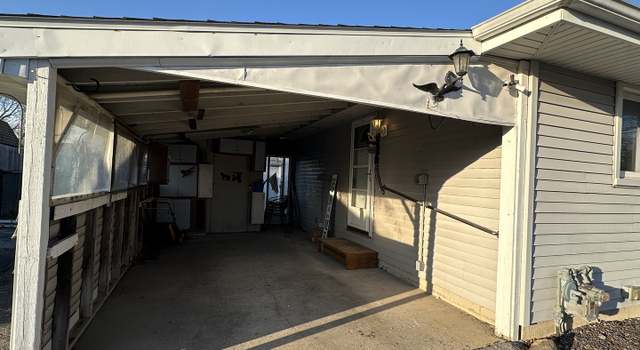 Photo of 1214 Peacock Ln, Bradley, IL 60915