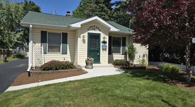 Photo of 376 Douglas Ave, Crystal Lake, IL 60014
