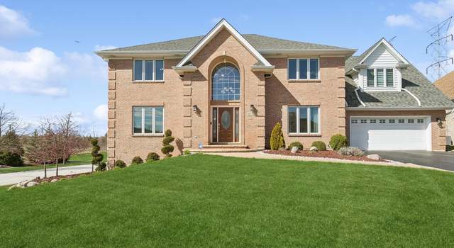 Photo of 11052 Mayflower Ln, Orland Park, IL 60467