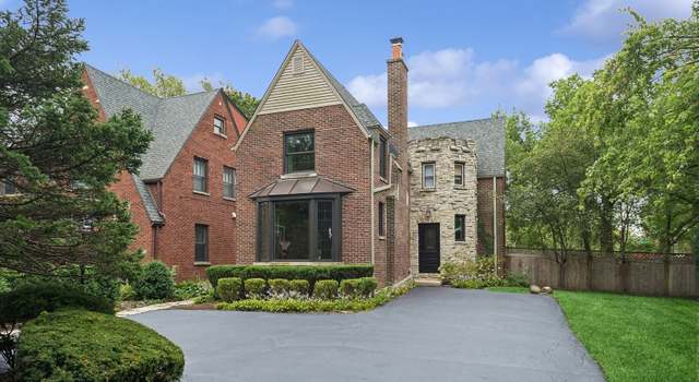 Photo of 1260 Ash St, Winnetka, IL 60093