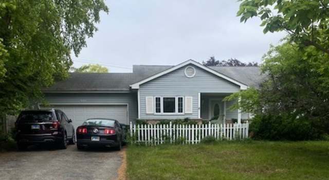 Photo of 440 W Parkview Ter, Algonquin, IL 60102