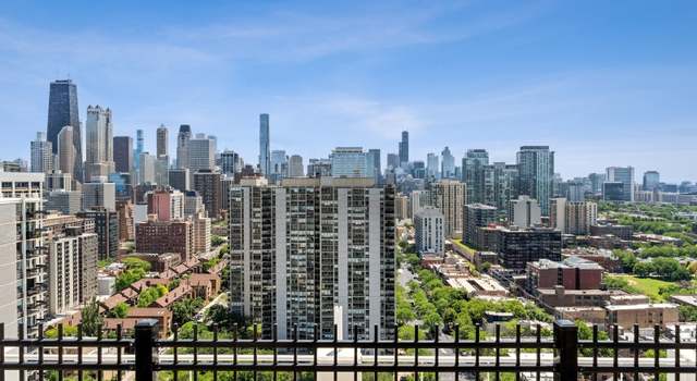 Photo of 1455 N Sandburg Ter #204, Chicago, IL 60610