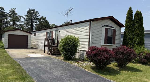 Photo of 17 Cardinal Dr, Beecher, IL 60401