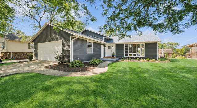 Property at 6 Spring Valley Ln, Streamwood, IL 60107, 3 beds, 3 baths