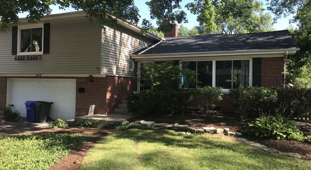 Photo of 850 Smith St, Glen Ellyn, IL 60137